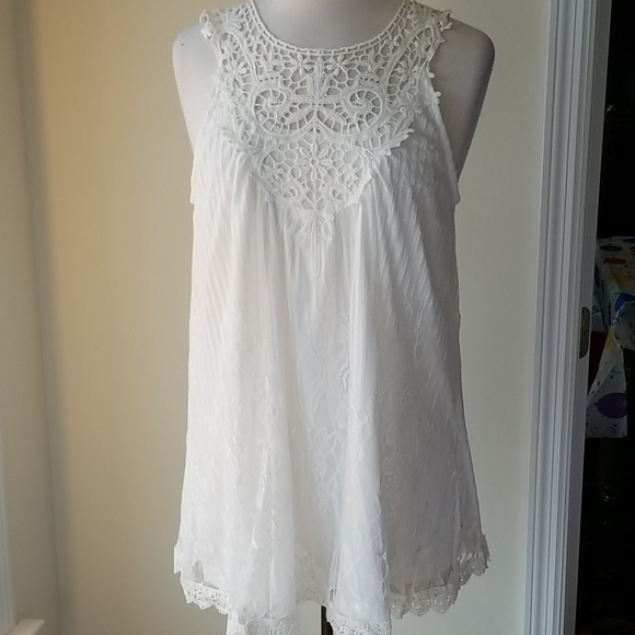 Suzanne Betro White Lace Sleeveless Boho Tunic - Picture 2 of 7